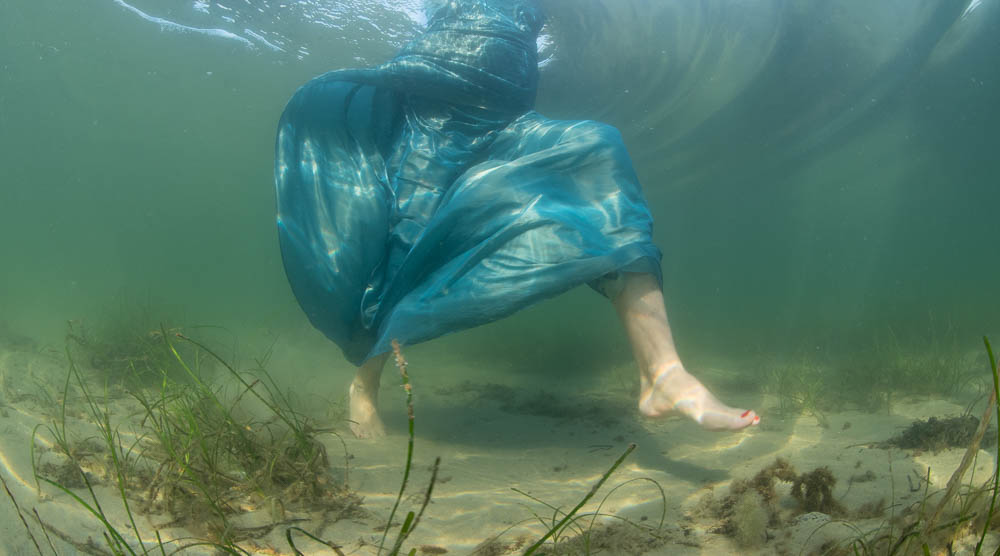 AND CINDERELLA RUSHED HOME AND CINDERELLA RUSHED HOME